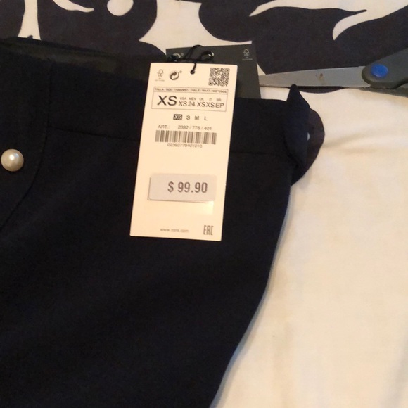 New Zara embellished pants with pearls - Picture 5 of 5